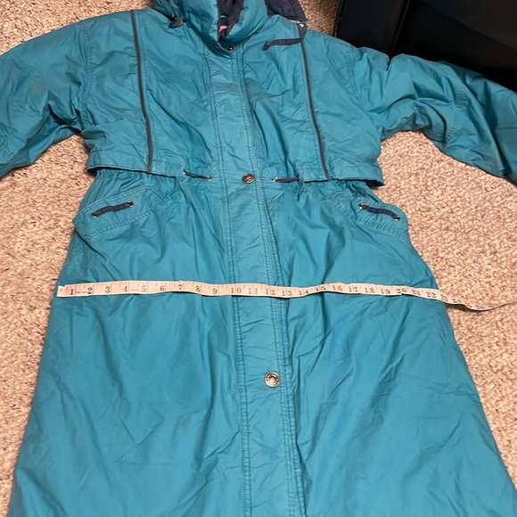 Vintage 80s/90s down feather filled ankle length puffer with snap slit back - Picture 8 of 14